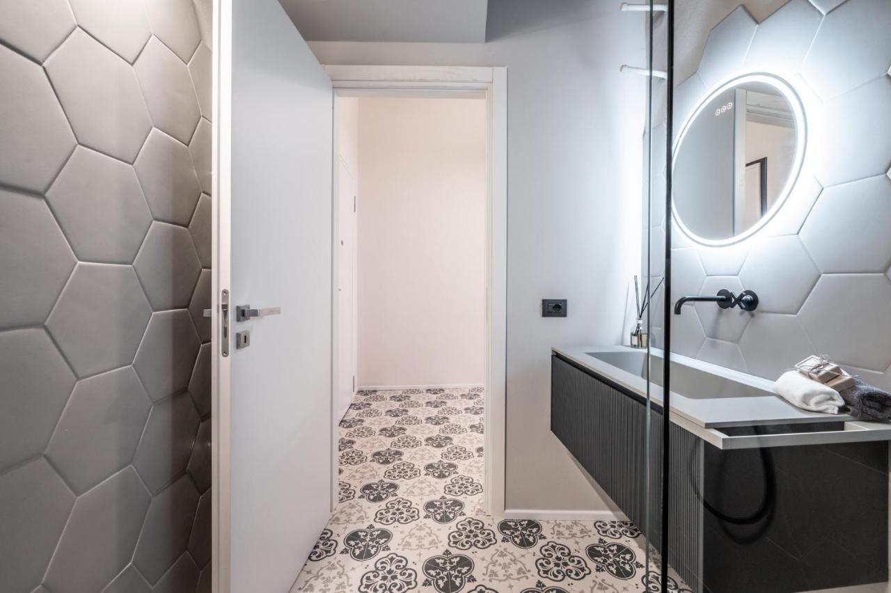Emilia Suite Palace Modena Bagian luar foto