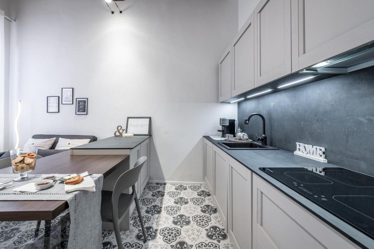 Emilia Suite Palace Modena Bagian luar foto